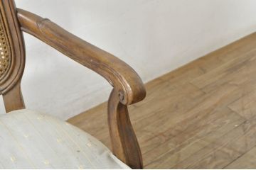 中古　DREXEL HERITAGE(ドレクセルヘリテイジ)　　old continent(オールドコンチネント)　上品な曲線デザインが目を引くアームチェア(椅子、イス、ダイニングチェア、サロンチェア)(R-080177)