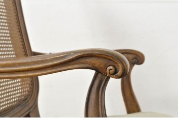 中古　DREXEL HERITAGE(ドレクセルヘリテイジ)　　old continent(オールドコンチネント)　上品な曲線デザインが目を引くアームチェア(椅子、イス、ダイニングチェア、サロンチェア)(R-080177)