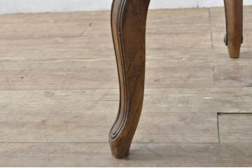 中古　DREXEL HERITAGE(ドレクセルヘリテイジ)　　old continent(オールドコンチネント)　上品な曲線デザインが目を引くアームチェア(椅子、イス、ダイニングチェア、サロンチェア)(R-080177)