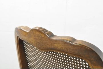 中古　DREXEL HERITAGE(ドレクセルヘリテイジ)　　old continent(オールドコンチネント)　上品な曲線デザインが目を引くアームチェア(椅子、イス、ダイニングチェア、サロンチェア)(R-080177)