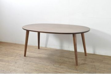 中古　美品　柏木工　シンプルなデザインが取り入れやすいダイニングテーブル(食卓、オーバルテーブル、楕円、4人掛け、6人掛け)(R-080179)