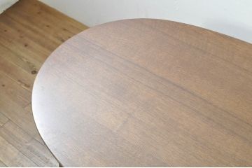 中古　美品　柏木工　シンプルなデザインが取り入れやすいダイニングテーブル(食卓、オーバルテーブル、楕円、4人掛け、6人掛け)(R-080179)