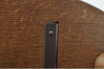 中古　美品　柏木工　シンプルなデザインが取り入れやすいダイニングテーブル(食卓、オーバルテーブル、楕円、4人掛け、6人掛け)(R-080179)