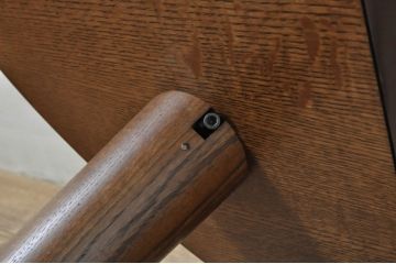 中古　美品　柏木工　シンプルなデザインが取り入れやすいダイニングテーブル(食卓、オーバルテーブル、楕円、4人掛け、6人掛け)(R-080179)