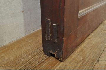 アンティーク建具　七福神の金具が存在感を放つ庄内蔵戸1枚(引き戸、玄関戸)(R-080183)