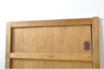 アンティーク建具　七福神の金具が存在感を放つ庄内蔵戸1枚(引き戸、玄関戸)(R-080183)