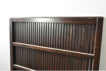 アンティーク建具　北陸産　欅(ケヤキ)材・檜(ヒノキ)材　和の空間を高める格子蔵戸1枚(格子戸、引き戸、玄関戸)(R-080184)