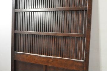 アンティーク建具　北陸産　欅(ケヤキ)材・檜(ヒノキ)材　和の空間を高める格子蔵戸1枚(格子戸、引き戸、玄関戸)(R-080184)