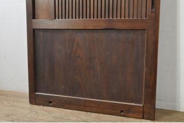 アンティーク建具　総欅(ケヤキ)材　時代の流れを感じさせる格子蔵戸1枚(引き戸、玄関戸、格子戸)(R-080185)