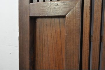 アンティーク建具　総欅(ケヤキ)材　時代の流れを感じさせる格子蔵戸1枚(引き戸、玄関戸、格子戸)(R-080185)
