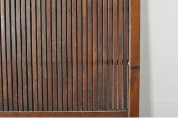 アンティーク建具　欅(ケヤキ)材　堂々とした佇まいが存在感を放つ格子蔵戸1枚(玄関戸、格子戸、引き戸)(R-080188)