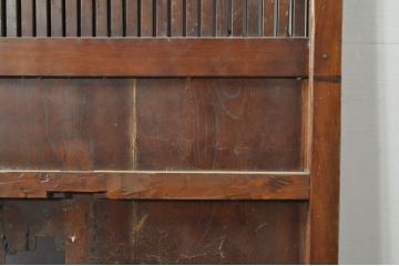 アンティーク建具　欅(ケヤキ)材　堂々とした佇まいが存在感を放つ格子蔵戸1枚(玄関戸、格子戸、引き戸)(R-080188)