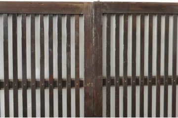 アンティーク建具　希少サイズ!!　落ち着いた和の空間を演出する背の高い幅広ガラス格子戸2枚セット(帯戸、引き戸、ガラス戸)(R-080190)