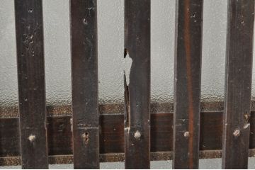 アンティーク建具　希少サイズ!!　落ち着いた和の空間を演出する背の高い幅広ガラス格子戸2枚セット(帯戸、引き戸、ガラス戸)(R-080190)