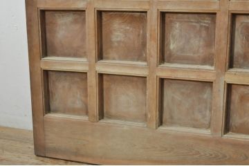 アンティーク建具　特注　上手物!!　桟も太く存在感のある銅金具がアクセントの格子蔵戸1枚(玄関戸、格子戸、引き戸)(R-080193)