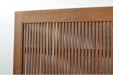 アンティーク建具　総欅(ケヤキ)材　落ち着いた和の空間を演出する組子入り格子蔵戸1枚(玄関戸、格子戸、引き戸)(R-080195)