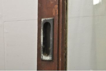 アンティーク建具　片面ペイント仕上げ限定　古い酒屋の特大ガラス戸2枚セット(引き戸)(R-080196)