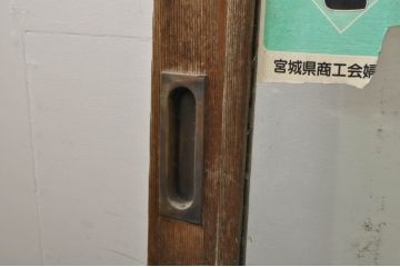 アンティーク建具　片面ペイント仕上げ限定　古い酒屋の特大ガラス戸2枚セット(引き戸)(R-080196)