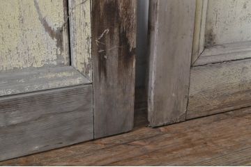 アンティーク建具　片面ペイント仕上げ限定　古い酒屋の特大ガラス戸2枚セット(引き戸)(R-080196)