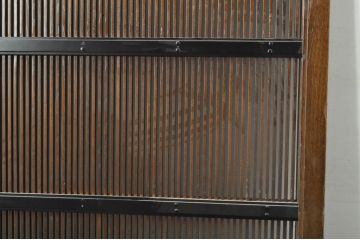 アンティーク建具　美品　欅(ケヤキ)材　和モダンな空間を演出する格子蔵戸1枚(玄関戸、格子戸、引き戸)(R-080198)