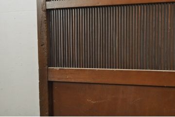 アンティーク建具　美品　欅(ケヤキ)材　和モダンな空間を演出する格子蔵戸1枚(玄関戸、格子戸、引き戸)(R-080198)