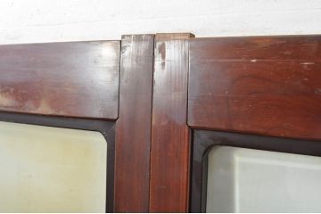 アンティーク建具　上手物!!　高級品　欅(ケヤキ)材　古い大邸宅で使われていた漆塗りの大きなガラス戸2枚セット(引き戸)(R-080199)
