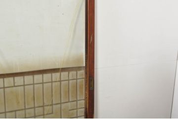 アンティーク建具　上手物!!　高級品　欅(ケヤキ)材　古い大邸宅で使われていた漆塗りの大きなガラス戸2枚セット(引き戸)(R-080199)