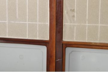 アンティーク建具　上手物!!　高級品　欅(ケヤキ)材　古い大邸宅で使われていた漆塗りの大きな障子戸2枚セット(引き戸、ガラス帯戸)(R-080200)