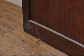 アンティーク建具　上手物!!　高級品　欅(ケヤキ)材　古い大邸宅で使われていた漆塗りの大きな障子戸2枚セット(引き戸、ガラス帯戸)(R-080200)