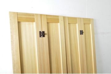 中古　美品　特注　高級品!!　総檜(ヒノキ)材　職人手作りの背の高い折れ戸1対2枚セット(建具、木製扉)(R-080203)