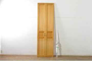 中古　美品　特注　高級品!!　総檜(ヒノキ)材　特大　職人手作りの背の高い折れ戸1枚(建具、木製扉)(R-080204)