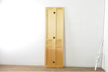 中古　美品　特注　高級品!!　総檜(ヒノキ)材　特大　職人手作りの背の高い折れ戸1枚(建具、木製扉)(R-080204)