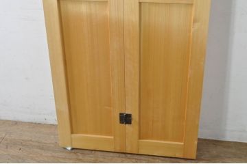 中古　美品　特注　高級品!!　総檜(ヒノキ)材　特大　職人手作りの背の高い折れ戸1枚(建具、木製扉)(R-080204)