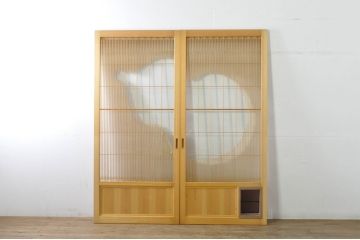 中古　美品　ペットドア付き　ひょうたんのデザインがアクセントの背の高い格子入りアクリル戸2枚セット(格子戸、引き戸、ガラス戸、建具)(R-080206)