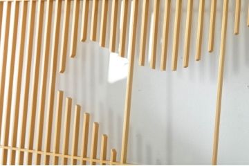 中古　美品　ペットドア付き　ひょうたんのデザインがアクセントの背の高い格子入りアクリル戸2枚セット(格子戸、引き戸、ガラス戸、建具)(R-080206)