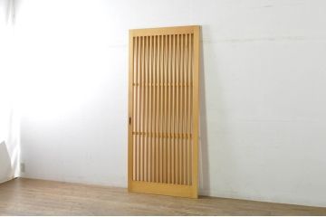 中古　美品　様々なインテリアに馴染むシンプルな荒格子戸1枚(引き戸、建具)(R-080207)