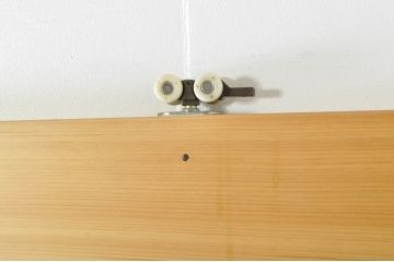 中古　特大　ステンドグラスがアクセントの親子ドア(木製扉、建具)(R-080210)