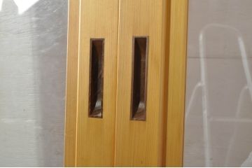 中古　ペットドア付き　和モダンな空間づくりにおすすめのアクリル戸3枚セット(引き戸、ガラス戸、建具)(R-080212)