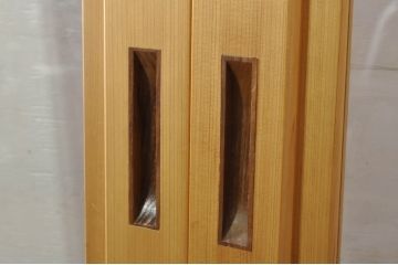中古　ペットドア付き　和モダンな空間づくりにおすすめのアクリル戸3枚セット(引き戸、ガラス戸、建具)(R-080212)