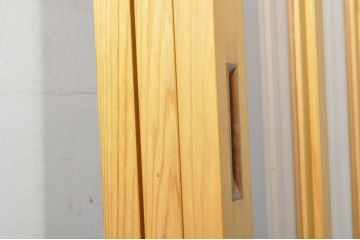 中古　ペットドア付き　和モダンな空間づくりにおすすめのアクリル戸3枚セット(引き戸、ガラス戸、建具)(R-080212)