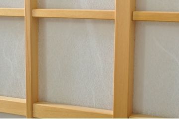 中古　落ち着きのある空間を演出する升目(マス目)の格子入りガラス戸3枚セット(きつね格子、狐格子、格子戸、引き戸、建具)(R-080214)