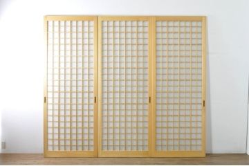 中古　落ち着きのある空間を演出する升目(マス目)の格子入りガラス戸3枚セット(きつね格子、狐格子、格子戸、引き戸、建具)(R-080214)