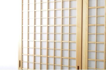 中古　落ち着きのある空間を演出する升目(マス目)の格子入りガラス戸3枚セット(きつね格子、狐格子、格子戸、引き戸、建具)(R-080214)