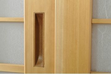 中古　落ち着きのある空間を演出する升目(マス目)の格子入りガラス戸3枚セット(きつね格子、狐格子、格子戸、引き戸、建具)(R-080214)
