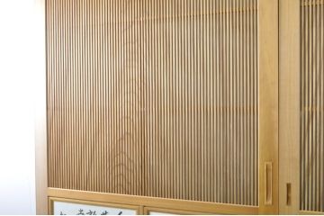 中古　特大　杉材　和の空間を高めるアクリル入り格子戸2枚セット(引き戸、ガラス戸、建具)(R-080215)
