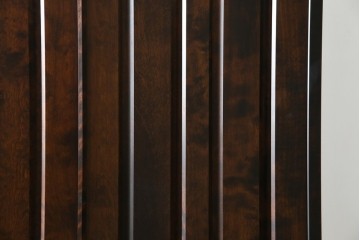 中古　美品　希少モデル　北海道民芸家具　濃淡のある木の色味が美しい収納力抜群のワードローブ　(R-080218)