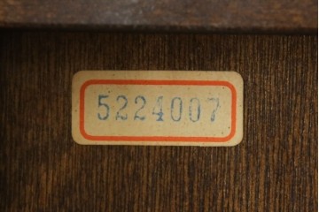 中古　美品　希少モデル　北海道民芸家具　濃淡のある木の色味が美しい収納力抜群のワードローブ　(R-080218)