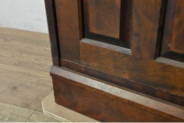 中古　美品　希少モデル　北海道民芸家具　幅狭　細身で取り入れやすい上品な幅狭ワードローブ(洋服タンス、収納棚、ロッカータンス)(R-080219)