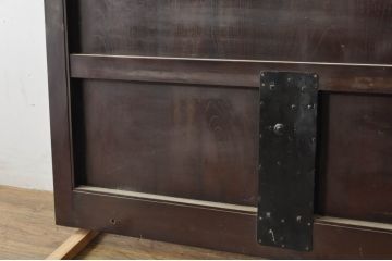 アンティーク建具　上手物!!　富山産　総欅(ケヤキ)材　裏側まで漆塗りの格子蔵戸1枚(引き戸、玄関戸、格子戸)(R-080225)