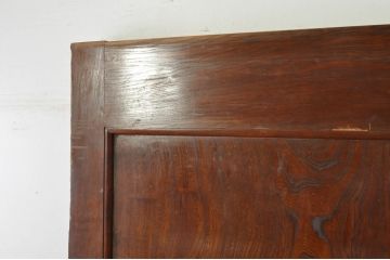 アンティーク建具　上手物!!　新潟産　厚手　総欅(ケヤキ)材　漆塗り　立派な佇まいが存在感抜群の蔵戸1枚(引き戸、玄関戸)(R-080226)